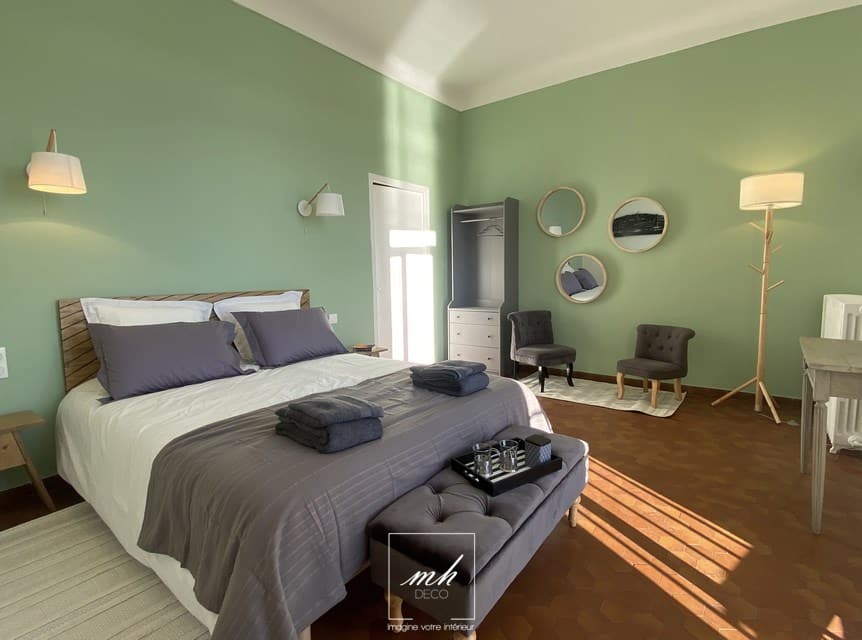 Rénovation de la chambre à coucher au sein d'un appartement situé à Sète pensé par MH DECO