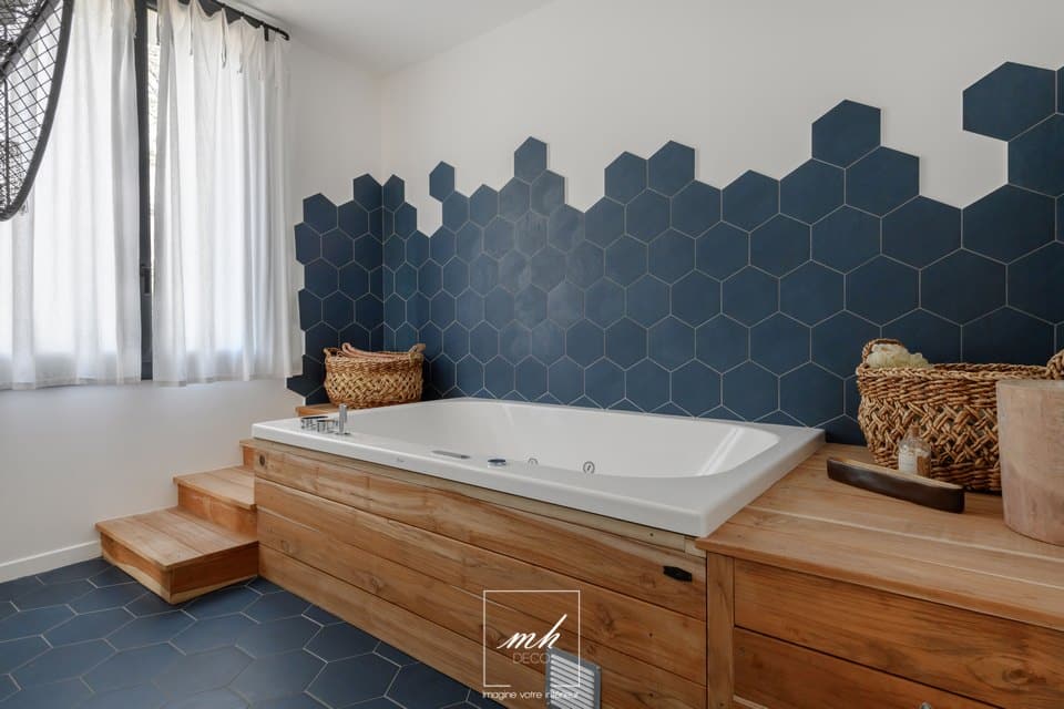 Rénovation de la salle de bain au sein d'une villa située à Aix-en-Provence pensé par MH DECO