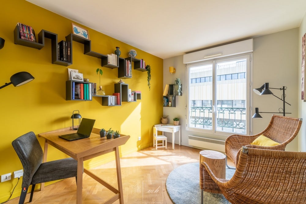 Rénovation d'un bureau au sein d'un appartement situé à Montrouge pensé par MH DECO