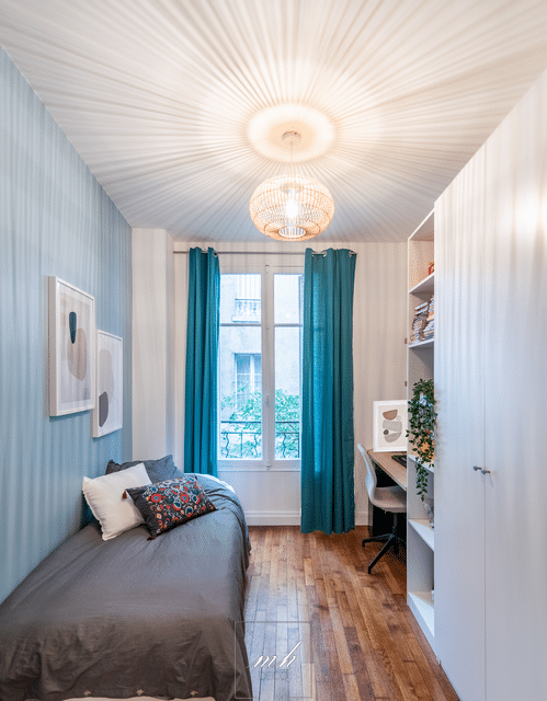 Rénovation d'une chambre garçon au sein d'un appartement à Montmartre pensé par MH DECO