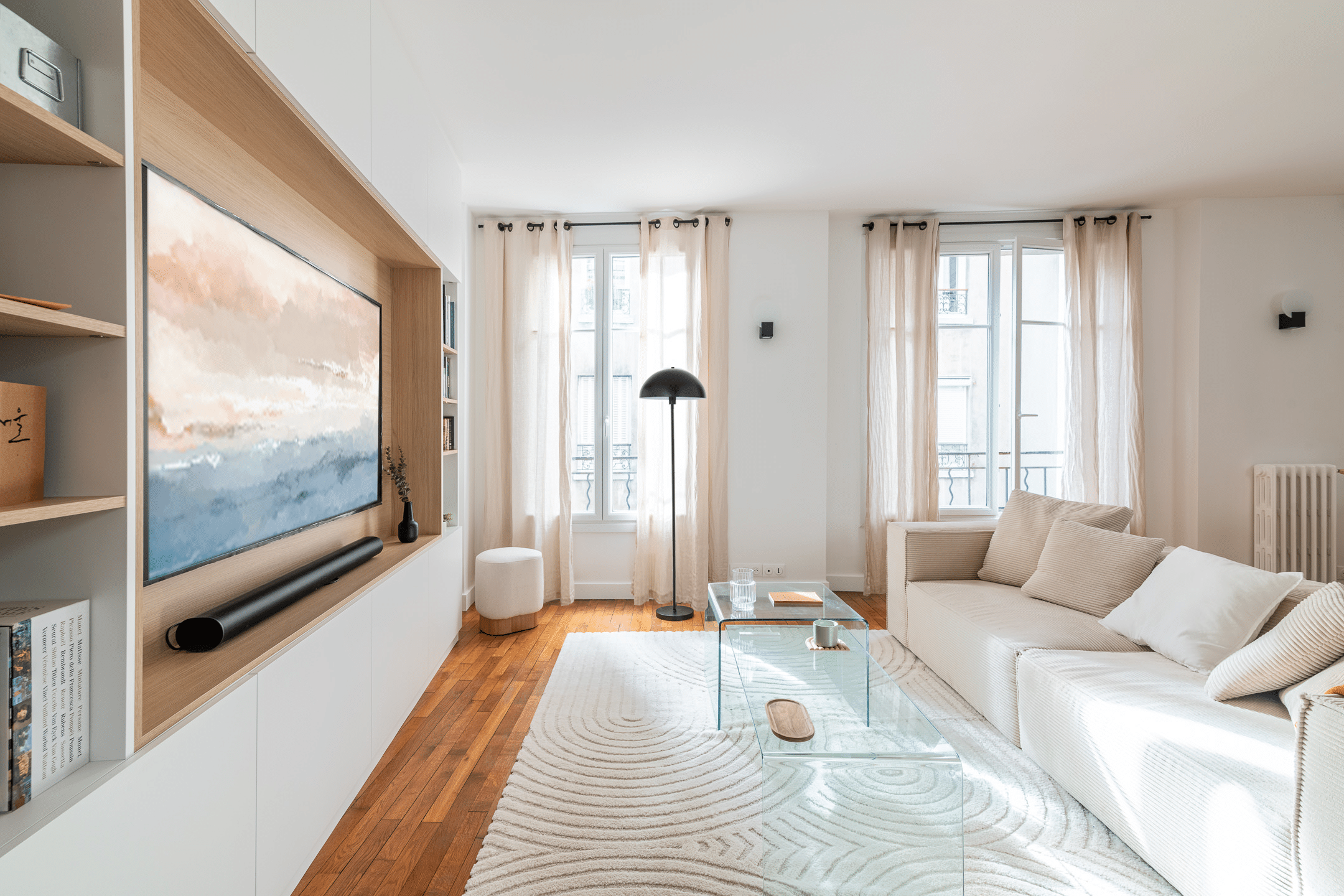 Rénovation de l'espace salon au sein d'un appartement situé à Montmartre pensé par MH DECO