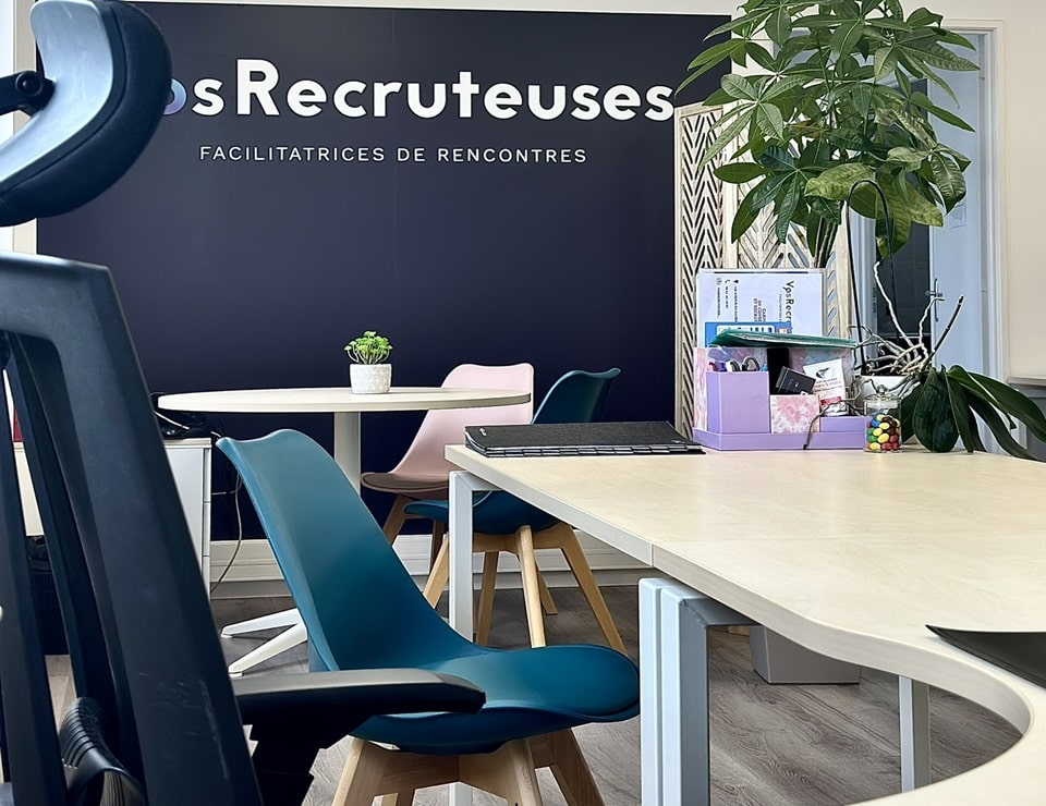 Agencement décoration de bureaux pour un cabinet de recrutement par Mareva Marty, architecte d'intérieur à Montauban