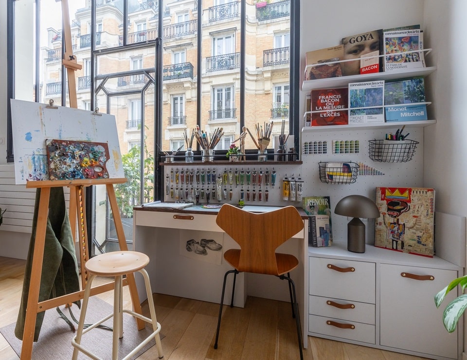 création d'un meuble de peintre sur-mesure à Paris Alésia par Anne-Sophie Pawlas, architecte d'intérieur MH DECO